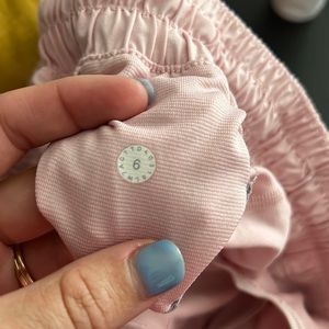 Size dot for Lululemon shorts